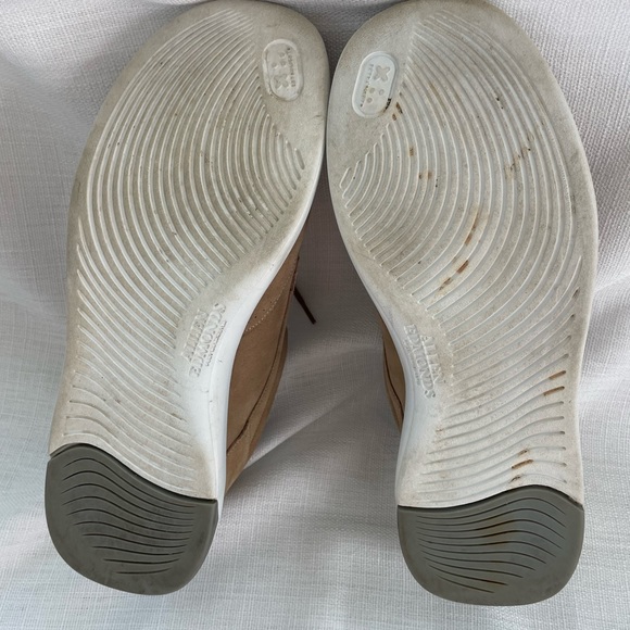 Allen Edmonds Beaumont size 9 - Picture 12 of 12